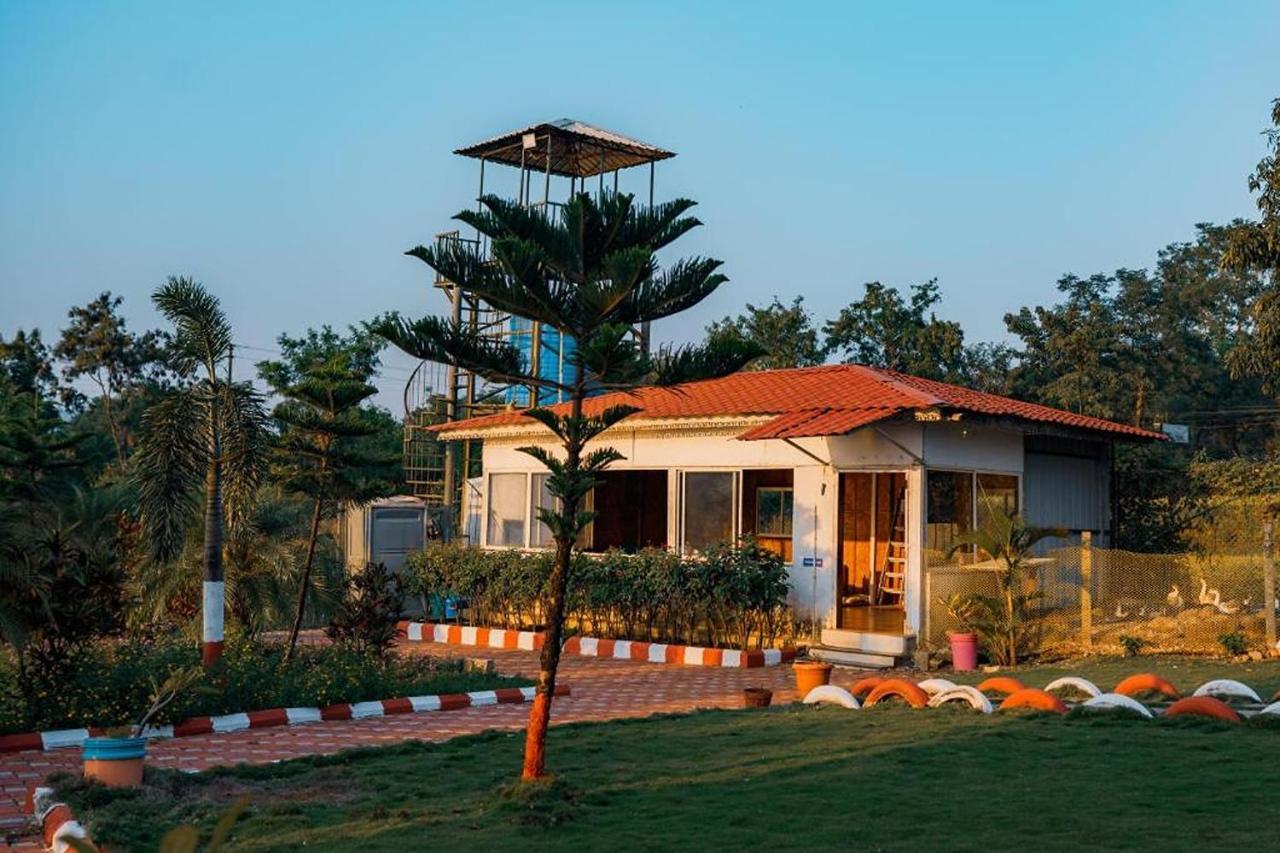 Sunshine Resort Pune Exteriör bild