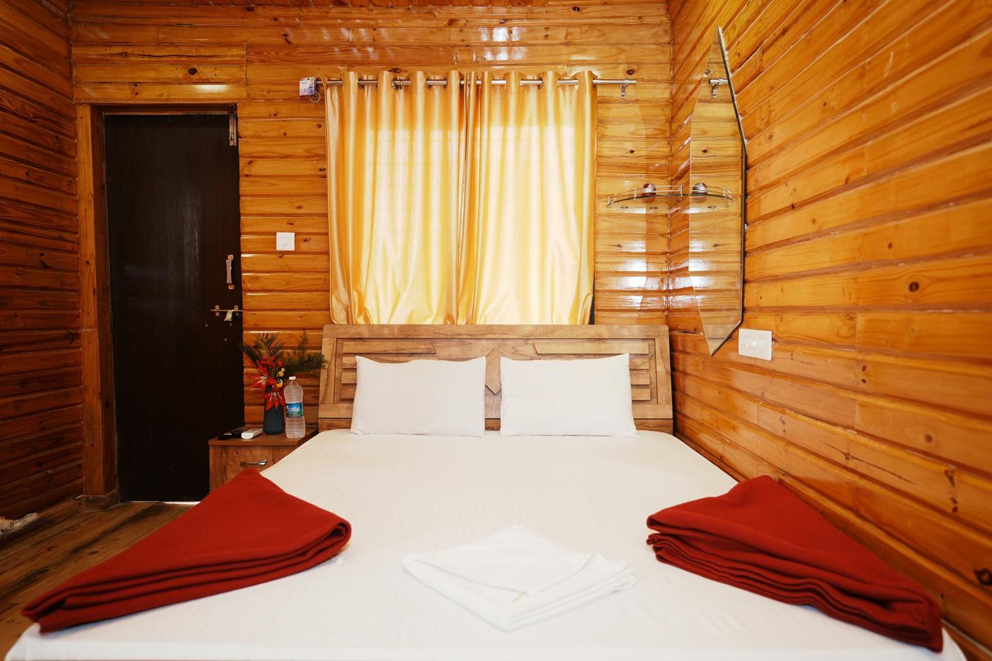Sunshine Resort Pune Exteriör bild
